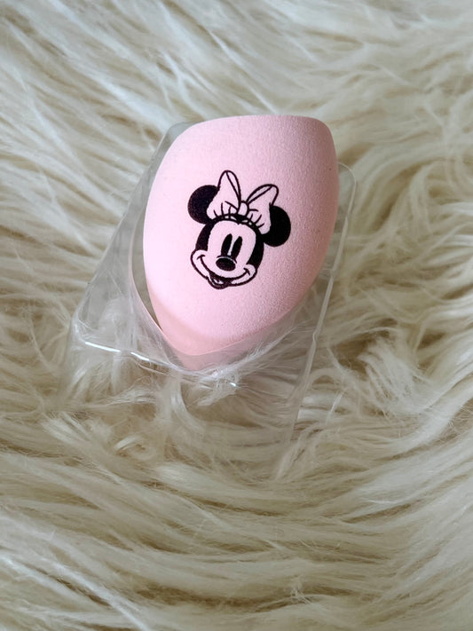 Minnie beauty blender