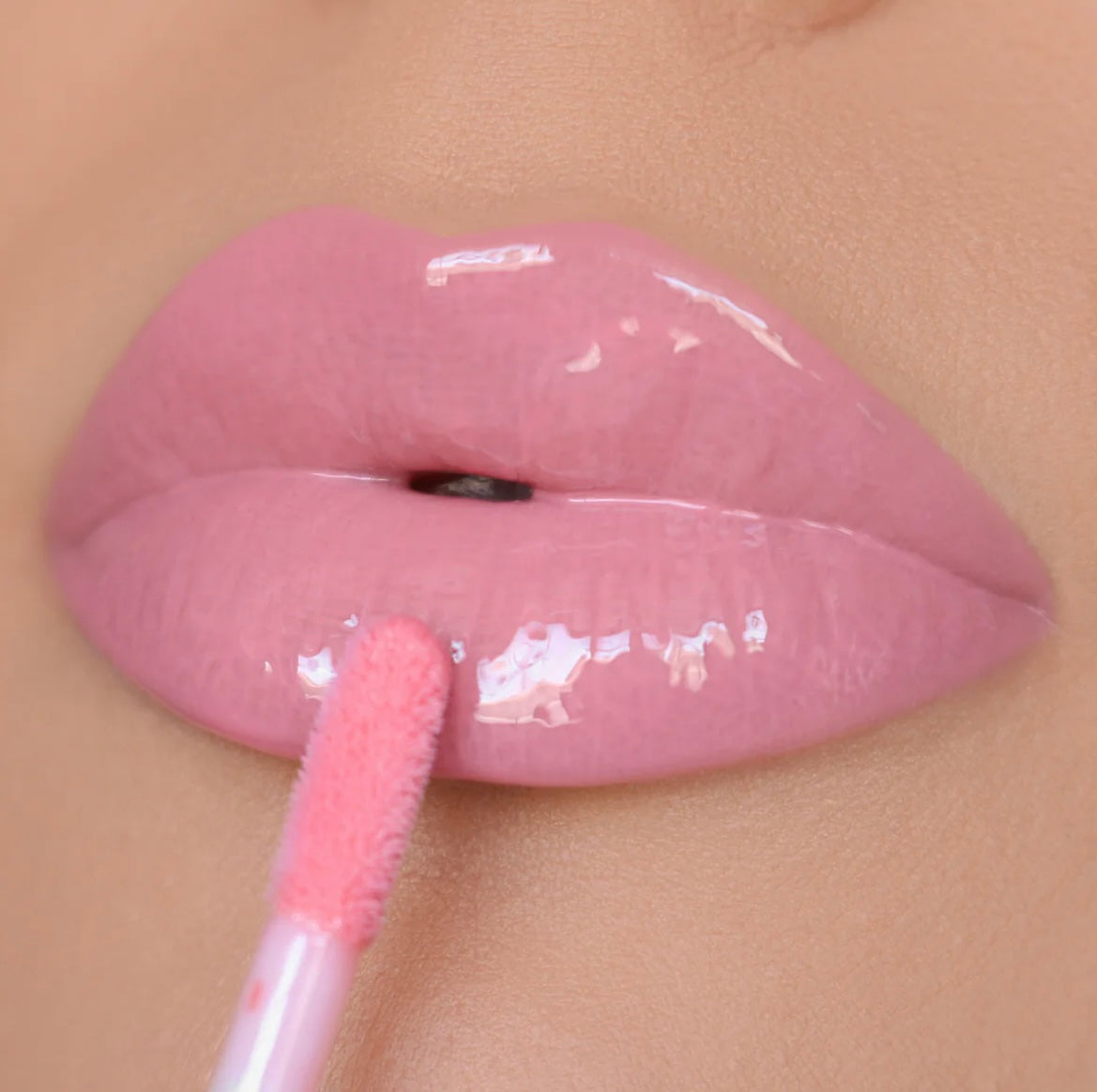 COMING OUT lipgloss