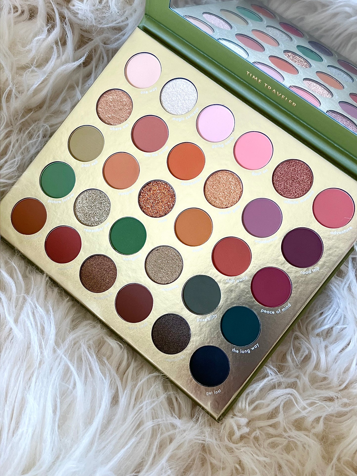 Time traveler eyeshadow palette