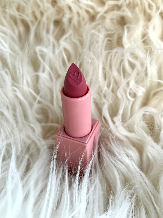 FOOL IN LOVE lipstick