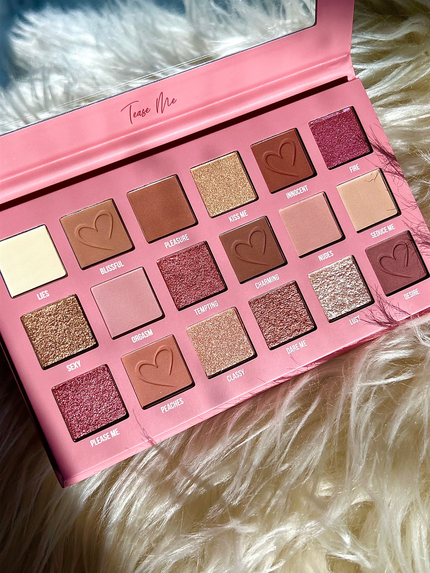 TEASE ME eyeshadow palette